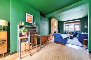 Dining and lounge- click for photo gallery